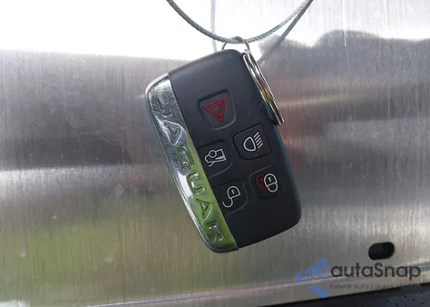 2015 Jaguar Xf 5.0L Supercharged z USA, uszkodzony, nr VIN SAJWA0HP8FMU81904